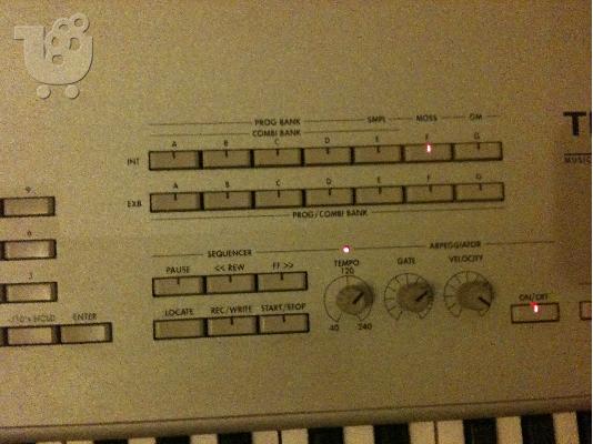 KORG TRITON STUDIO MOSS!!!!!!